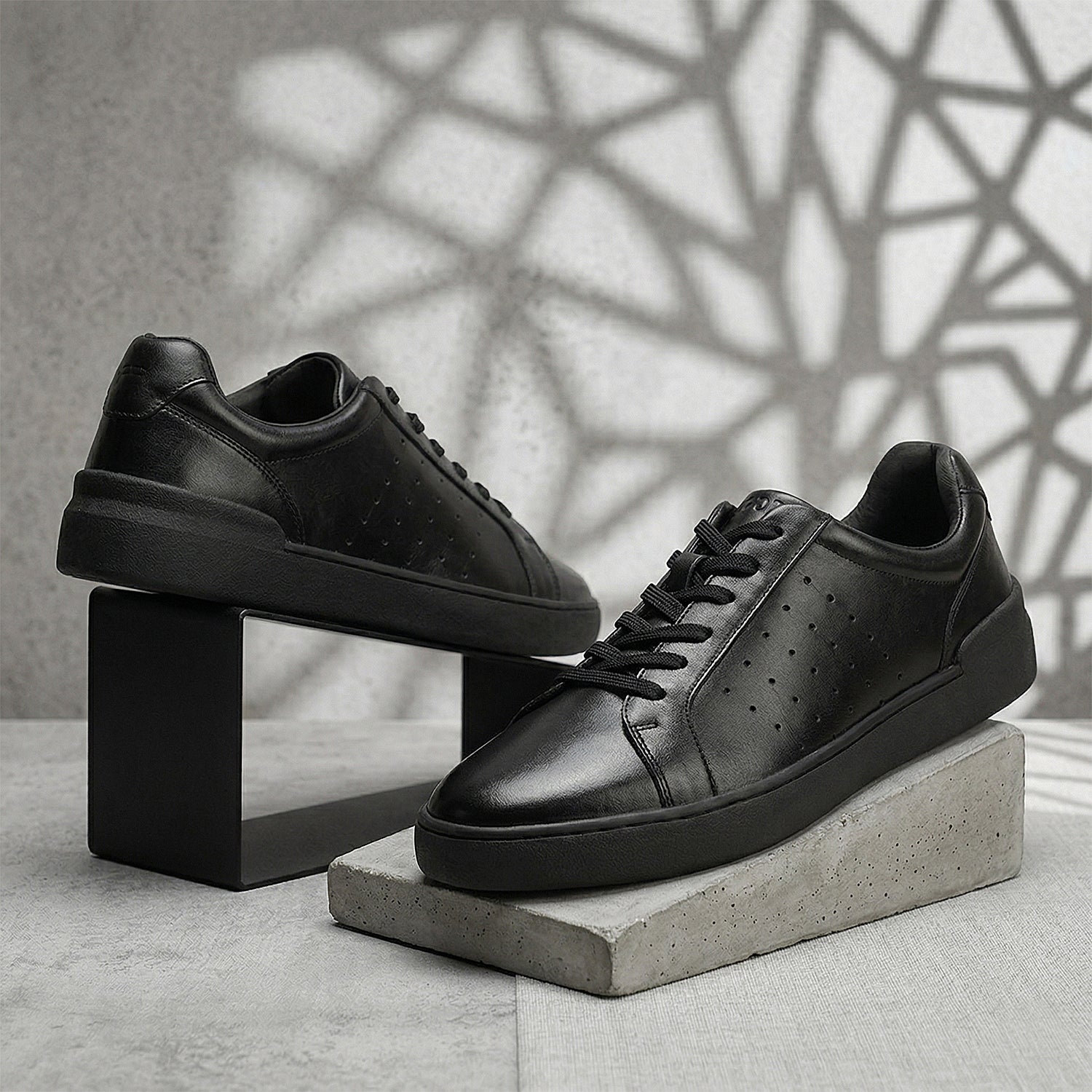 Men's Novastep Black Sneaker Shoes